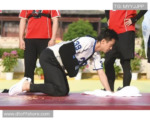 跑男节目中曾邀请过的足球明星有哪些精彩瞬间与互动回顾