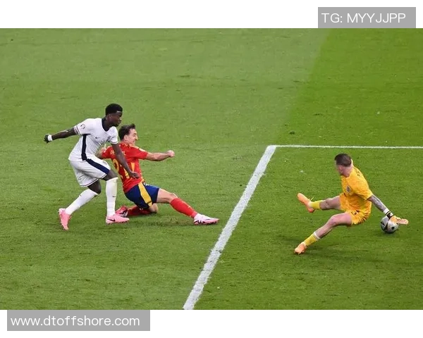 足球明星连线主播共话绿茵传奇精彩瞬间与未来发展展望