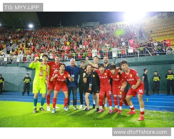 足球巨星的家庭生活揭秘生育众多孩子的背后故事与挑战 足球巨星的家庭生活揭秘生育众多孩子的背后故事与挑战