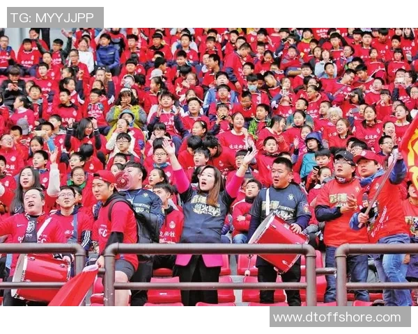 足球明星赵琳娜的传奇之路与她在绿茵场上的辉煌成就 足球明星赵琳娜的传奇之路与她在绿茵场上的辉煌成就